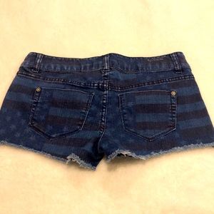 Bullhead American flag shorts